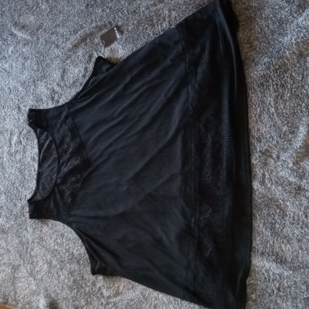 Torrid NWT black lace inset tank